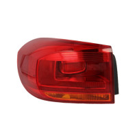 Levé zadní světlo vnější Volkswagen Tiguan (5N2) 11-16